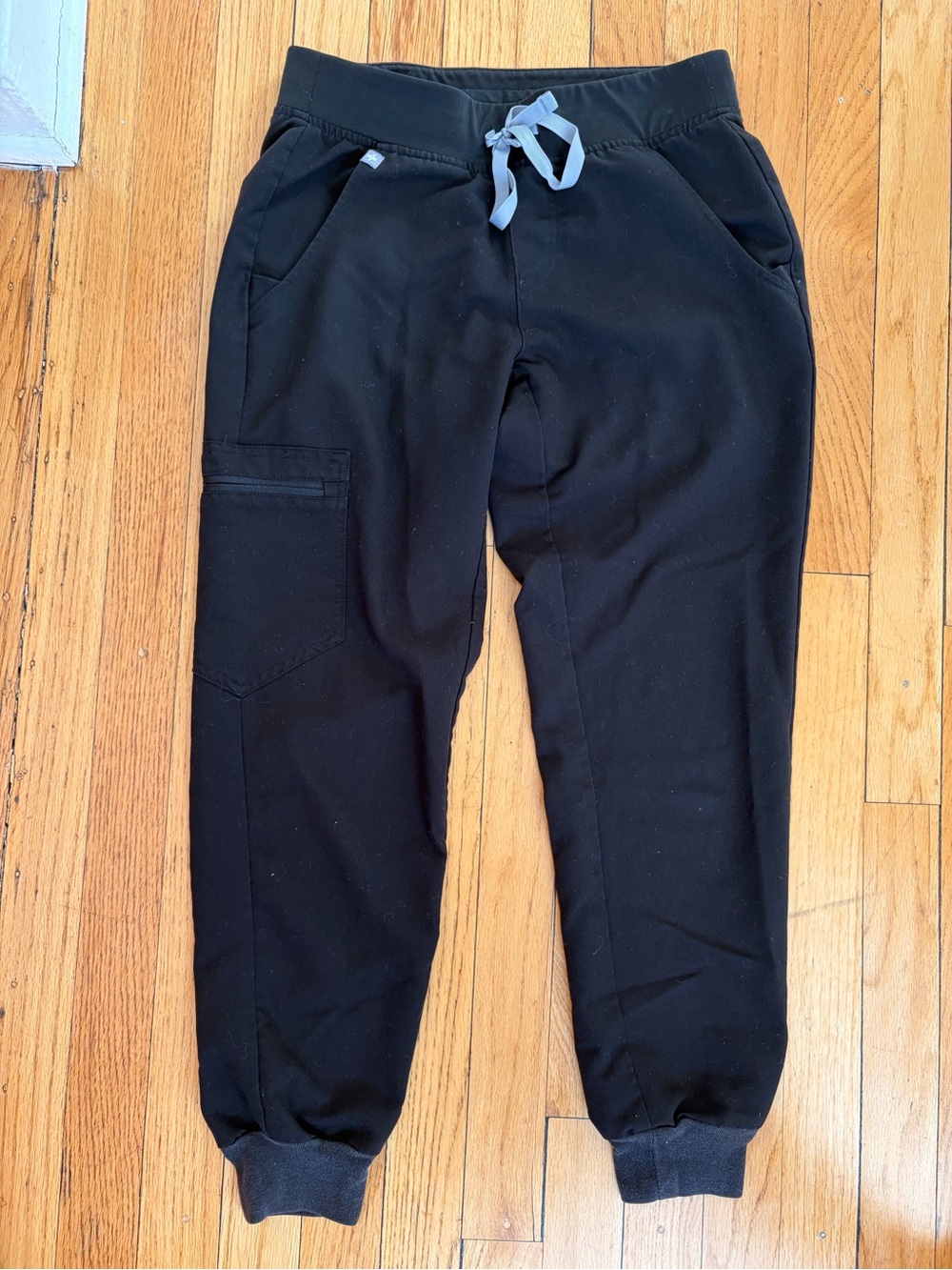Set of 3 Figs Pants (1 Zamora jogger, 2 Kade cargo)